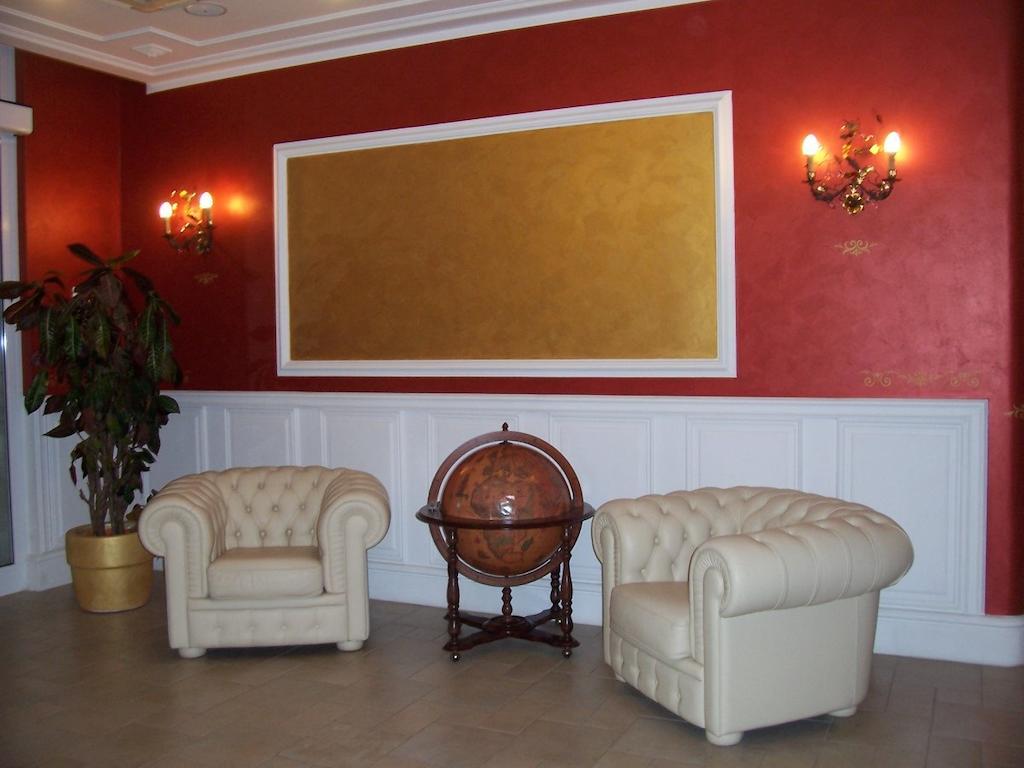 Hotel Madonna Delle Grazie Ceglie Messapica Buitenkant foto