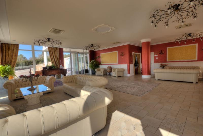 Hotel Madonna Delle Grazie Ceglie Messapica Buitenkant foto