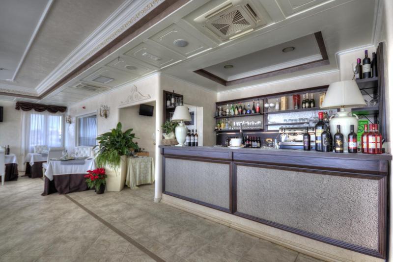 Hotel Madonna Delle Grazie Ceglie Messapica Buitenkant foto
