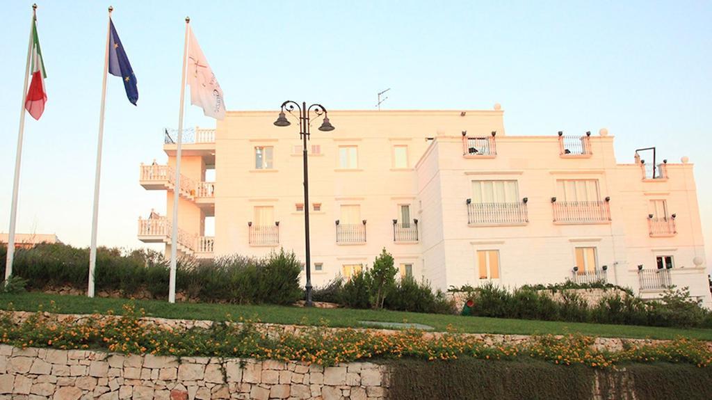 Hotel Madonna Delle Grazie Ceglie Messapica Buitenkant foto